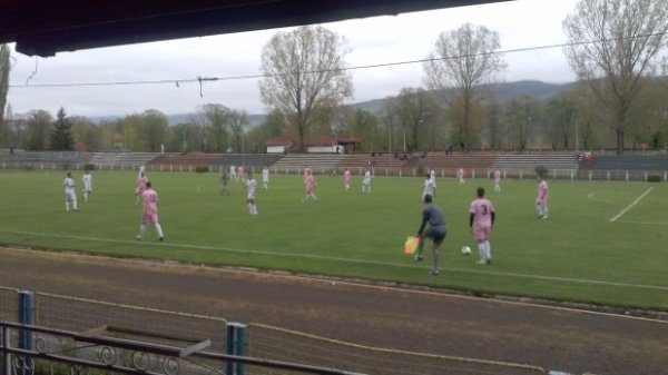 Car bez "krune", Srpska liga "Istok"