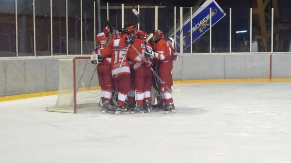 SHLS: Zvezda ubedljiva protiv Vojvodine za čelo tabele, Prva hokej liga Srbije