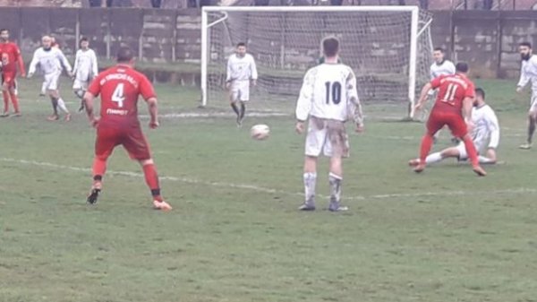 Tanasko Rajić zasluženo savladao jakog rivala u kvalitetnoj utakmici, po teškom terenu!, Zona "Jug"