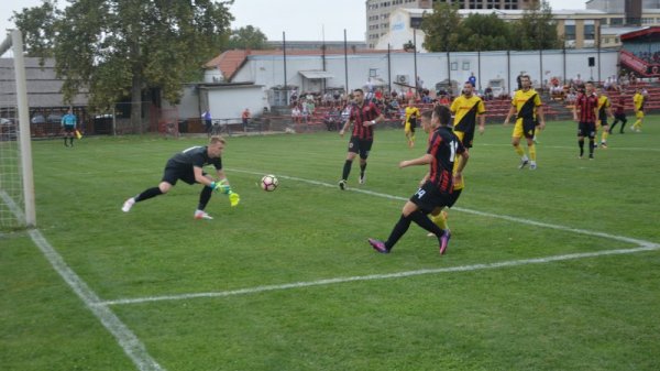 Fudbaleri Omladinca preokretom do pobede protiv Radničkog, Srpska liga Vojvodina