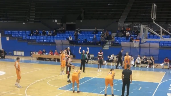 KLS: Dinamik se namučio protiv Slobode, ali ostao neporažen, Košarkaška liga Srbije