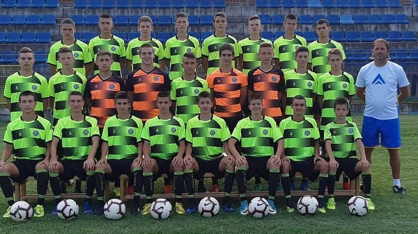 Kikeru dovoljno poluvreme, Kadetska liga Srbije