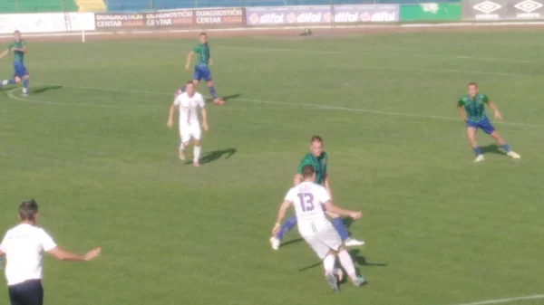 Grafičar u Zemunu svrgnut sa trona, Prva liga Srbije