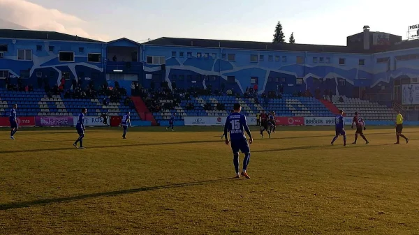 Remi u Surdulici, Radniku i Mačvi po bod, Linglong  Superliga Srbije