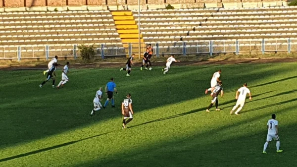 Nikola Puača debitovao pobedom!, Prva liga Srbije