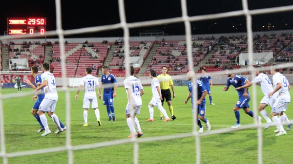 Radnički "na mišiće" do boda, Linglong Superliga Srbije