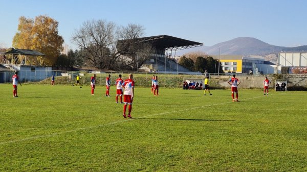 Došlo sedmorica, primili tri i prekinuli!, Zona "Istok"