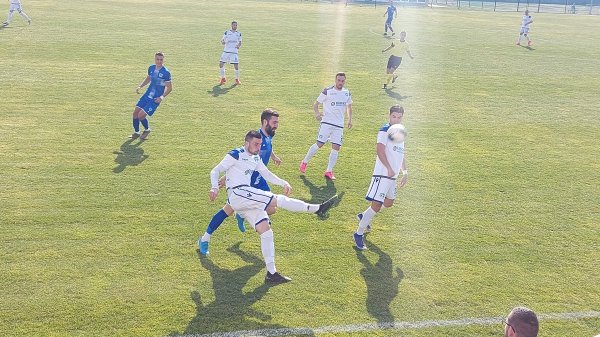 Železničar protutnjao kroz makišku šumu, Prva liga Srbije
