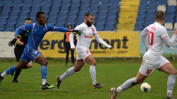 Slogina revija promašaja, Prva liga Srbije