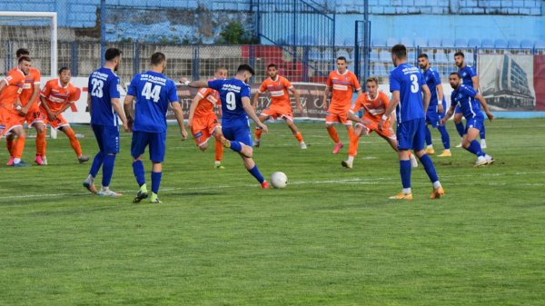 Surduličani poraženi u Novom Sadu, Linglong Superliga Srbije