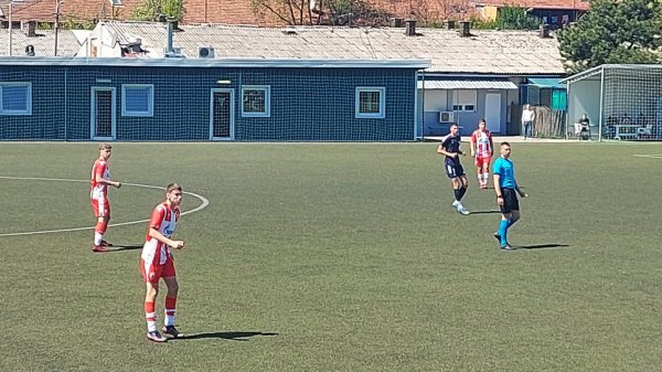 Kadeti Zvezde dominantni protiv Brodarca, Kadetska liga Srbije