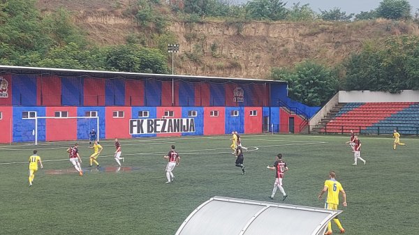 Studenti razigrani po pljusku, Srpska liga Beograd