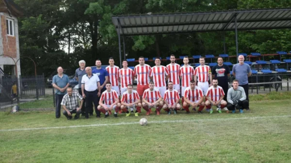 Fudbaleri Sloge iz Lozne do boda u Mačkovcu u nadoknadi vremena, Prva rasinska okružna liga