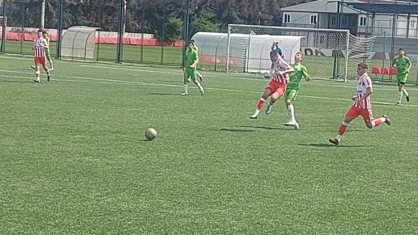 Zvezdin vunderkind Andrija Maksimović sam pobedio Borčane, Kadetska liga Srbije