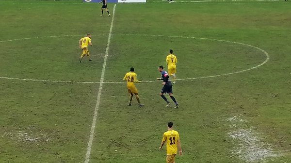 "Kanarinci" cvrkutali samo prvo poluvreme, u drugom ih "majstori" zatvorili u kavez, Mozzart Bet Prva liga Srbije