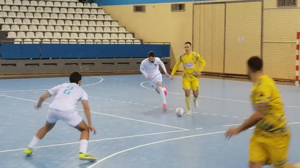 Rapsodija beogradskih akademaca protiv lidera iz Vranja, Prva Futsal liga