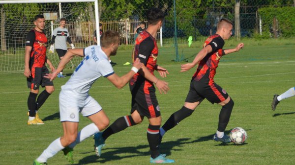 Radnički srušio Hajduk 1912 i nastavio niz bez poraza u Srpskoj ligi "Vojvodina", Srpska liga Vojvodina