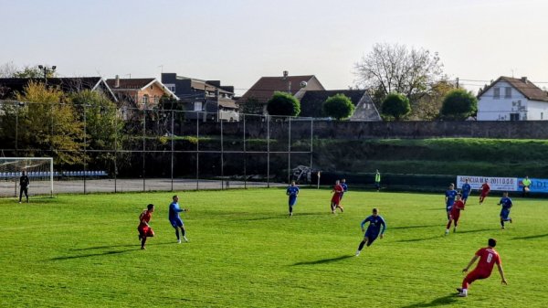 Surčici napunili špajz pred pauzu, savladan Radnički sa Novog Beograda, Srpska liga Beograd